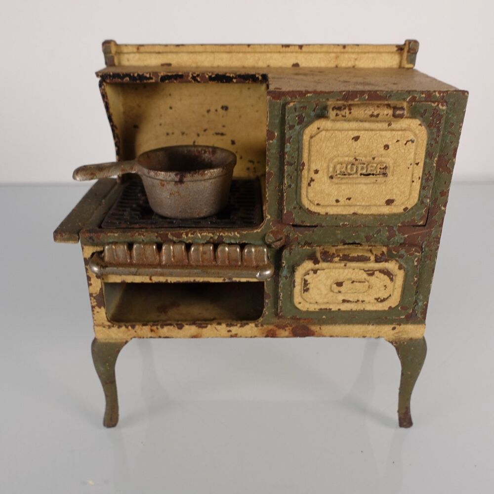Vintage Arcade Mfg. Co. Cast Iron Roper Stove Original Paint Salesman Sample